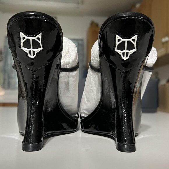 New Naked Wolfe Black Patent Double Strap Wedge Heels Sz 7 Style: Virgin HTF OOP - Picture 2 of 7